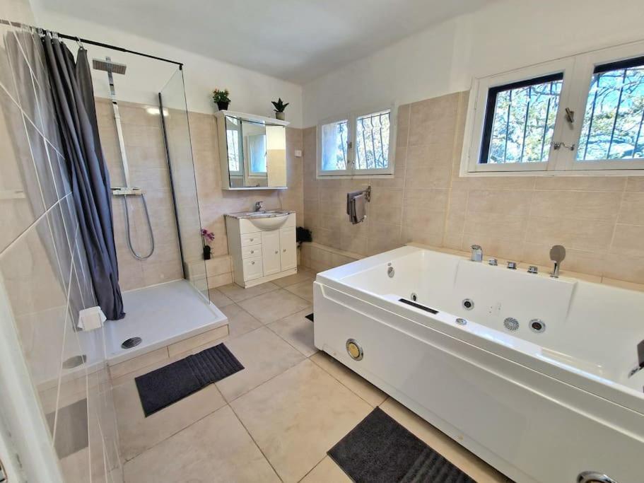 Villa Marseille Dans Les Hauteurs Ngoại thất bức ảnh